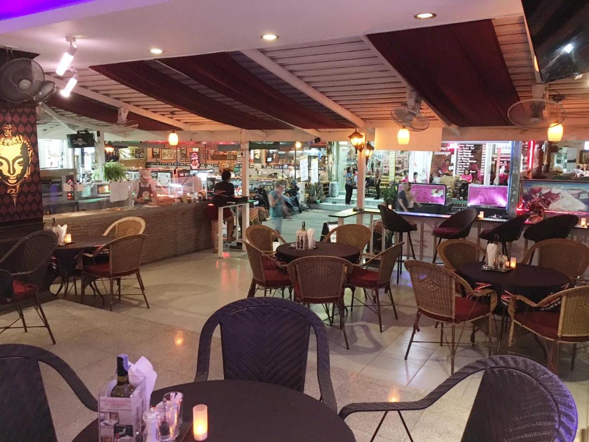 ซิป เลาจน์ แอนด์ อพาร์ตเมนต์ Hotel Pattaya ภายนอก รูปภาพ