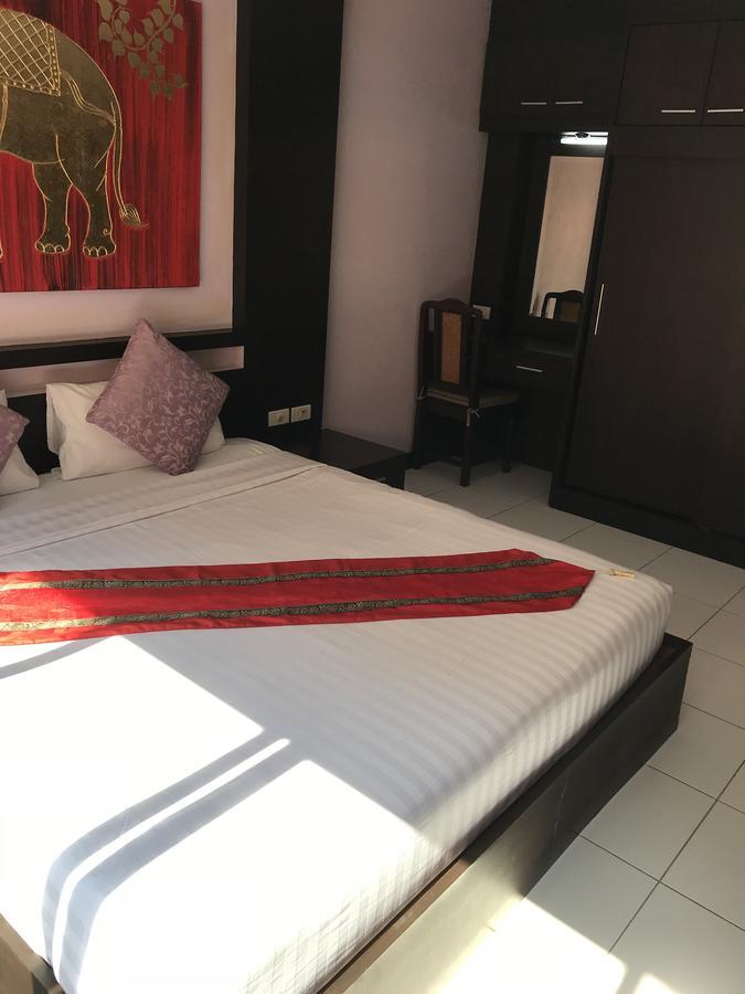 ซิป เลาจน์ แอนด์ อพาร์ตเมนต์ Hotel Pattaya ภายนอก รูปภาพ
