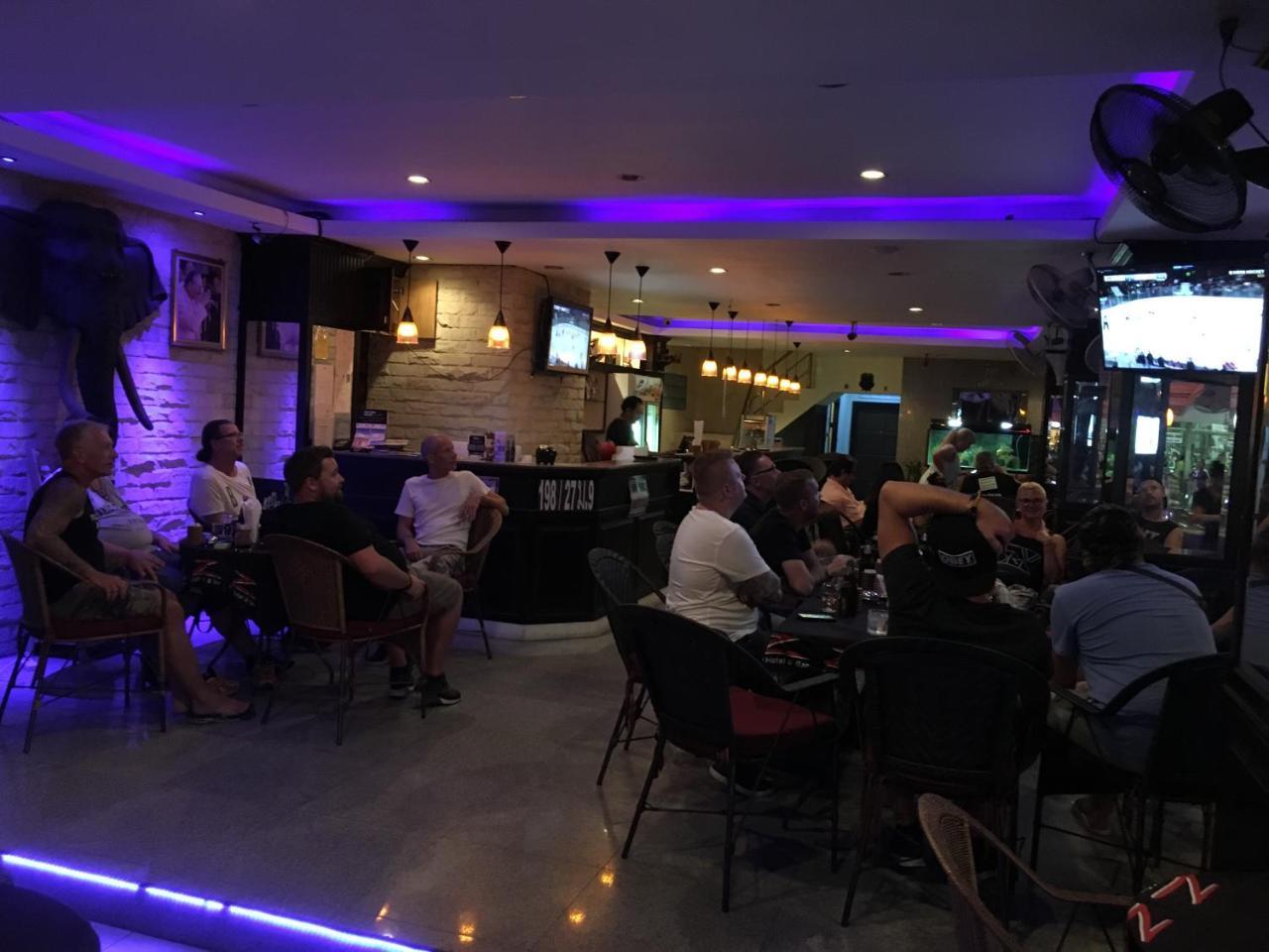 ซิป เลาจน์ แอนด์ อพาร์ตเมนต์ Hotel Pattaya ภายนอก รูปภาพ